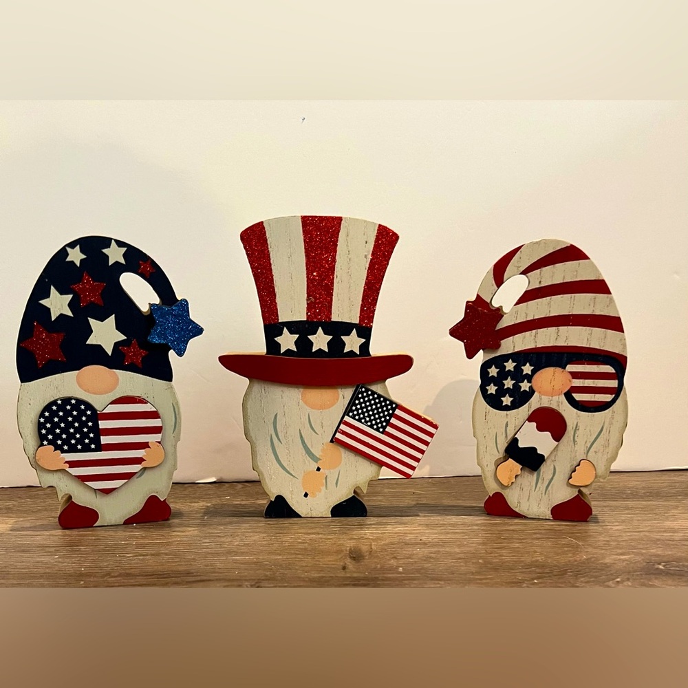 Super Cute Patriotic Wooden Gnomes- Set of 3- NWT